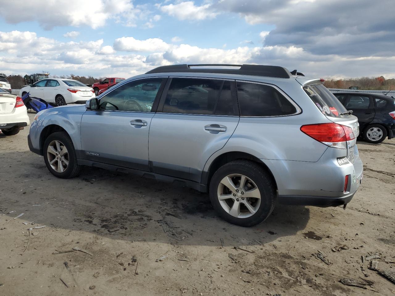 Image 2 of 2014 SUBARU OUTBACK 2.5I LIMITED 2014 with VIN 4S4BRBLC3E3245358