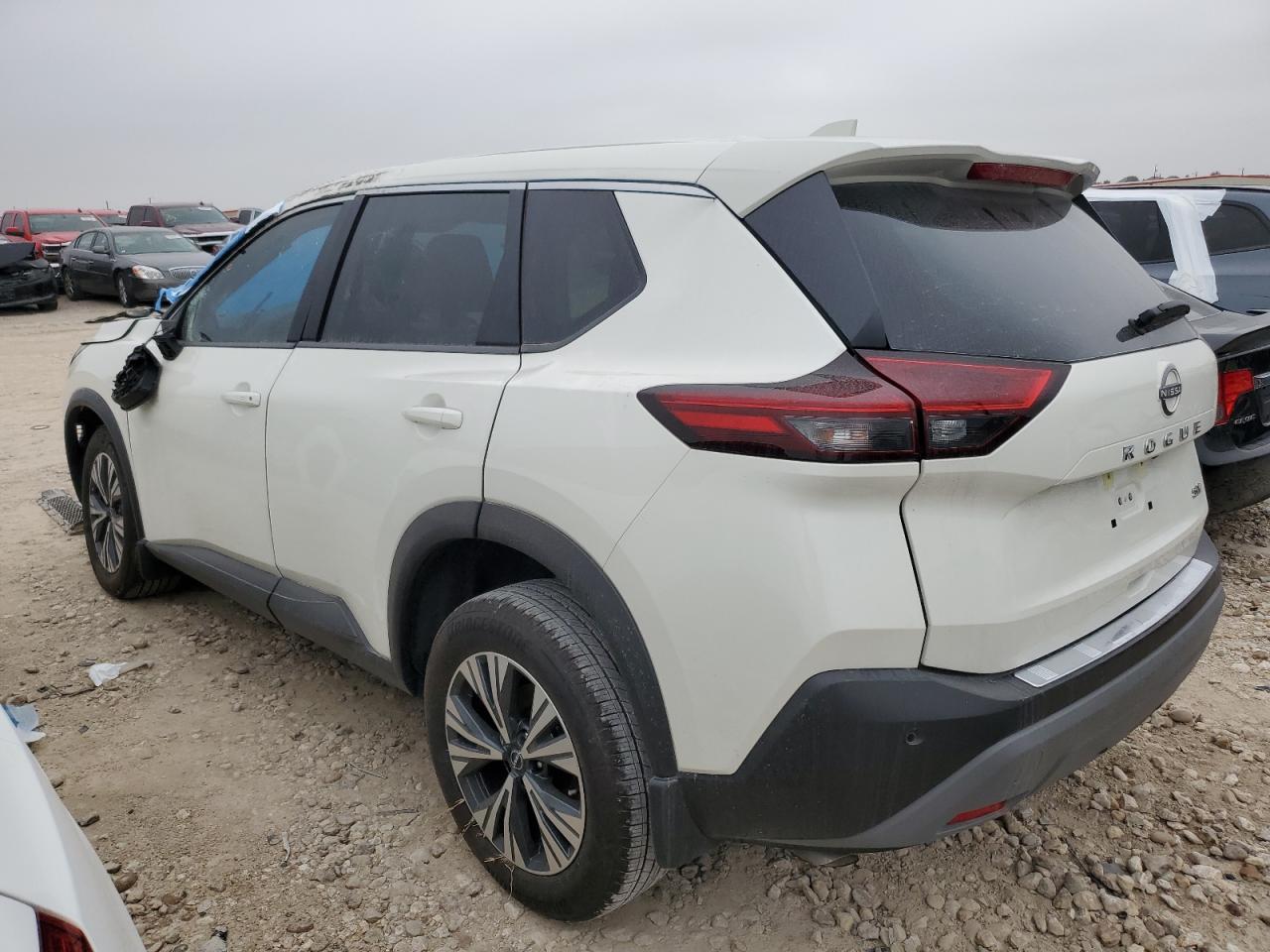 Obraz 2 z 2023 NISSAN ROGUE SV 2023 z VIN JN8BT3BA1PW415475