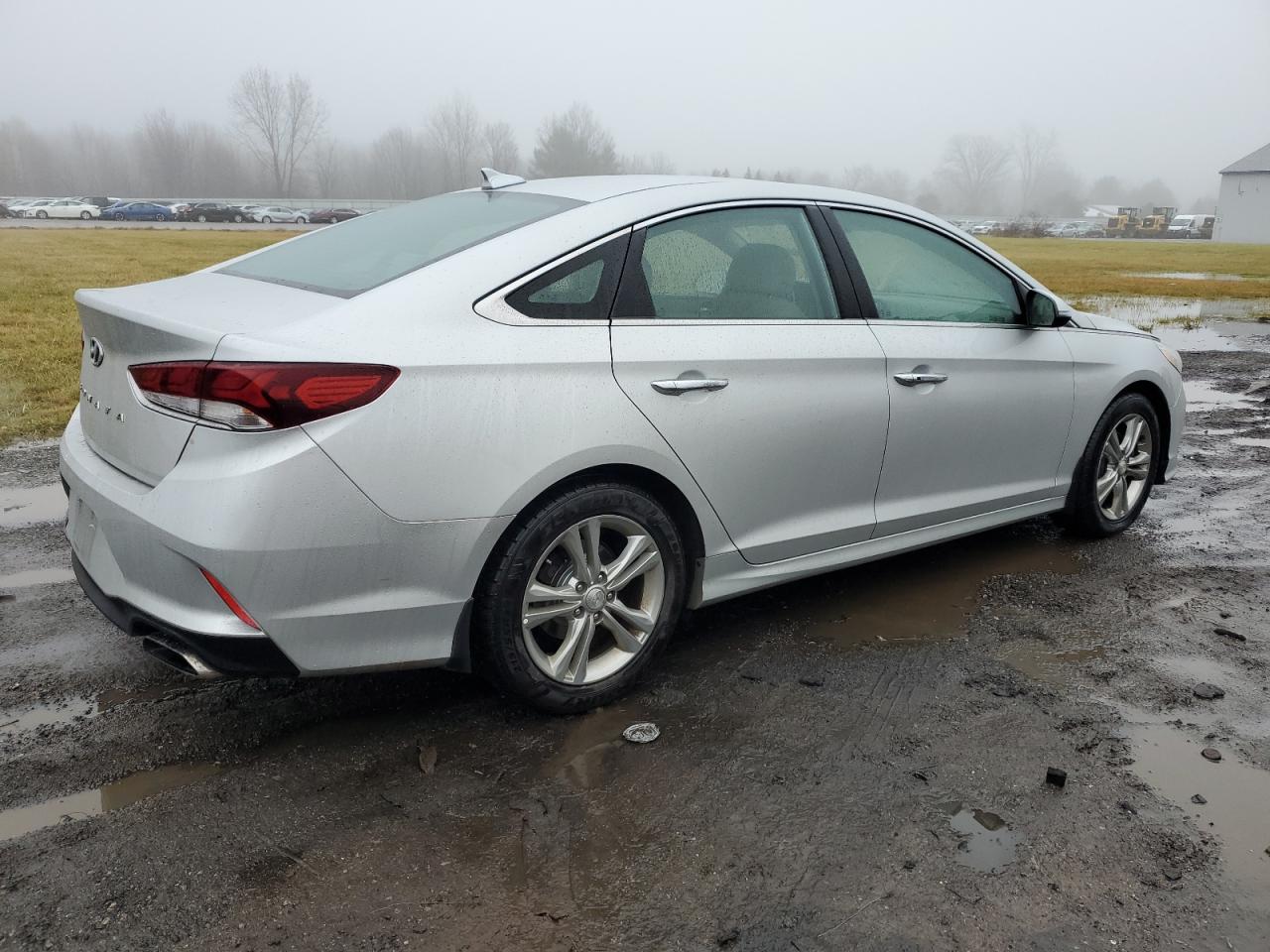 Obraz 3 z 2018 HYUNDAI SONATA SPORT 2018 z VIN 5NPE34AF9JH623533