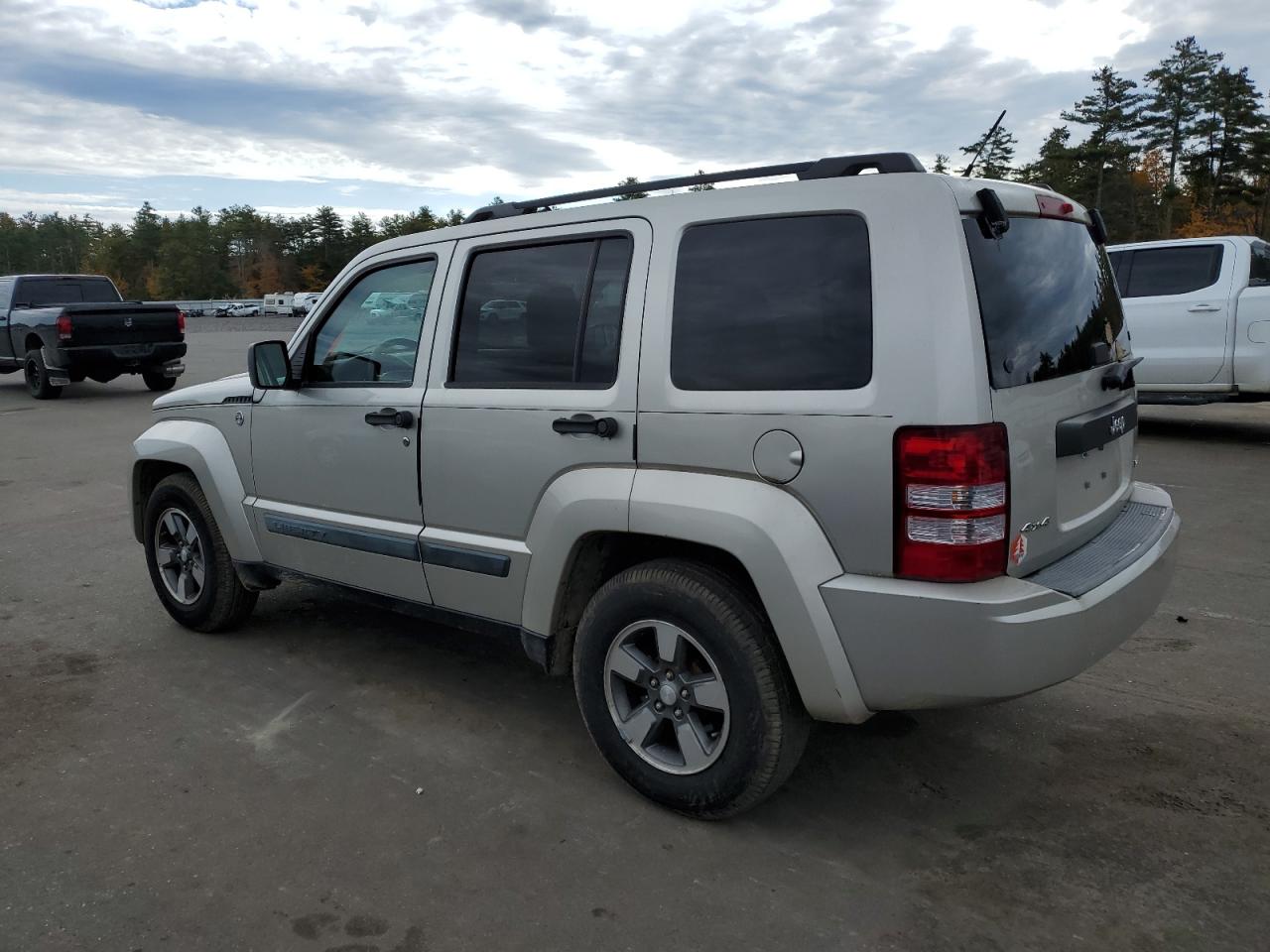 Obraz 2 z 2008 JEEP LIBERTY SPORT 2008 z VIN 1J8GN28K58W244584
