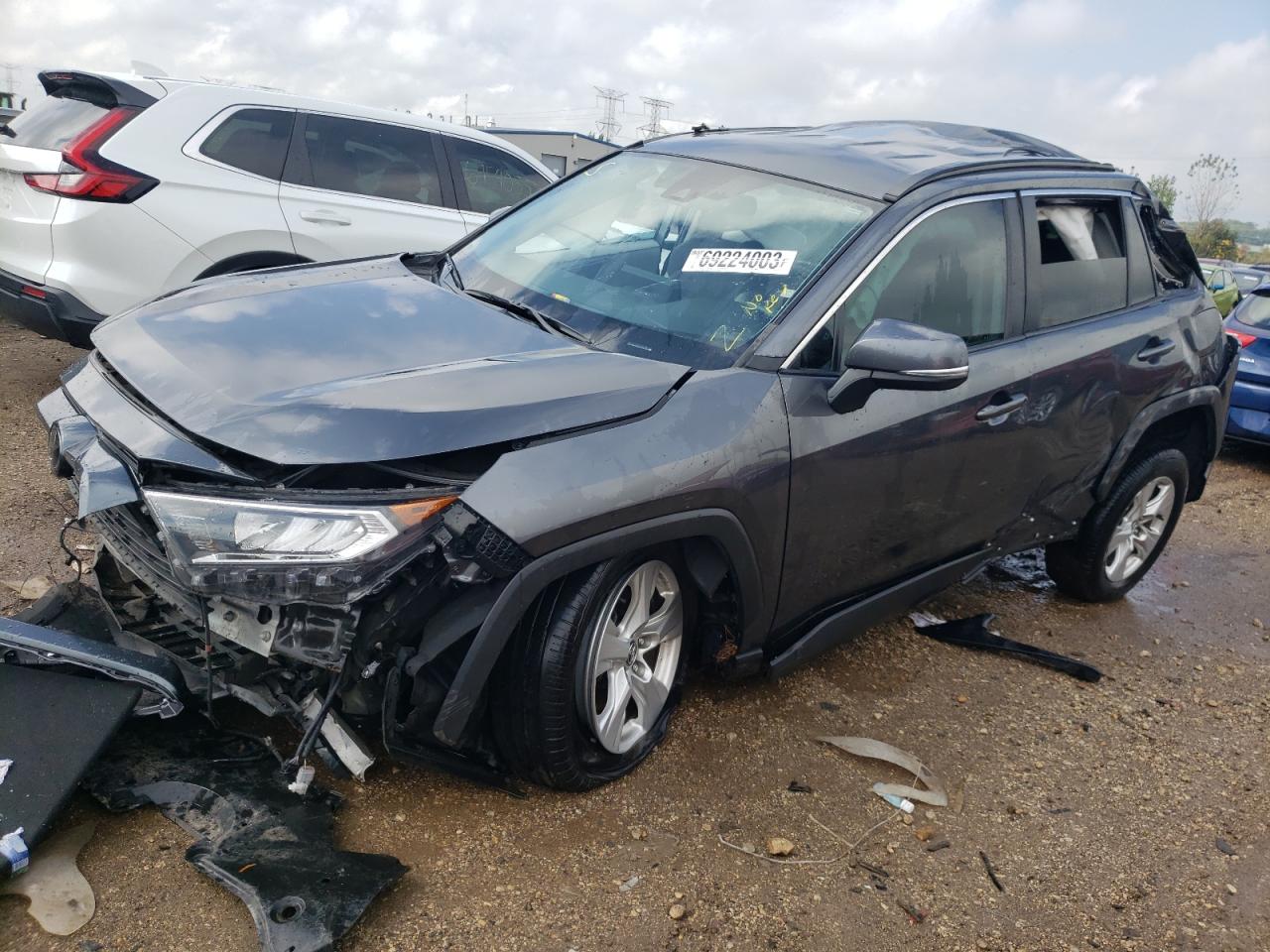 Image 1 of 2020 TOYOTA RAV4 XLE 2020 with VIN 2T3W1RFV4LC051131