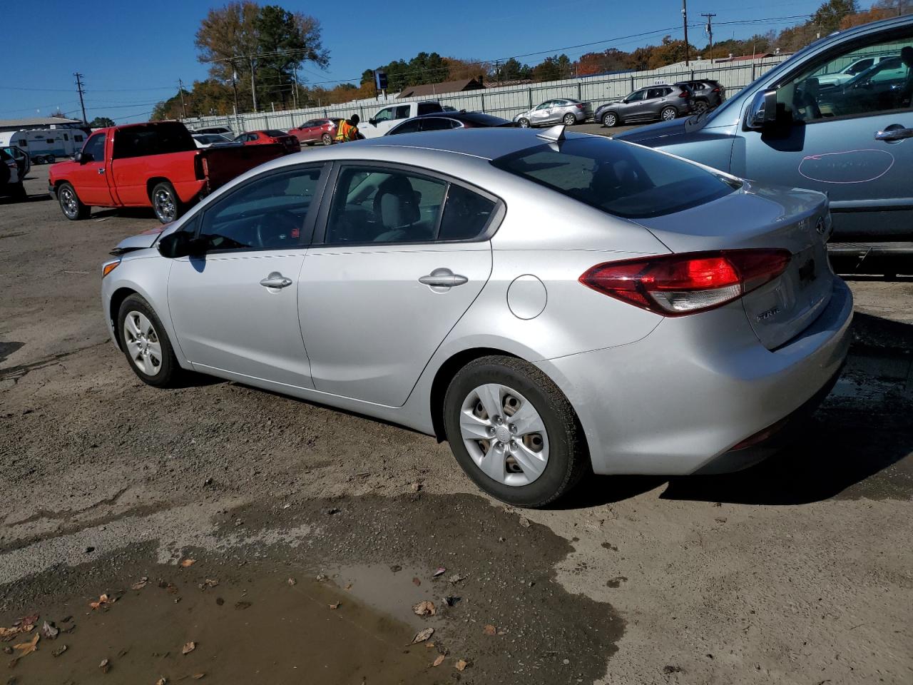 Obraz 2 z 2017 KIA FORTE LX 2017 z VIN 3KPFK4A76HE141228