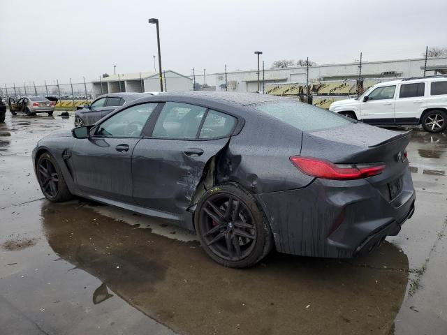 Obraz 2 z 2022 BMW M8  2022 z VIN WBSGV0C07NCH63243