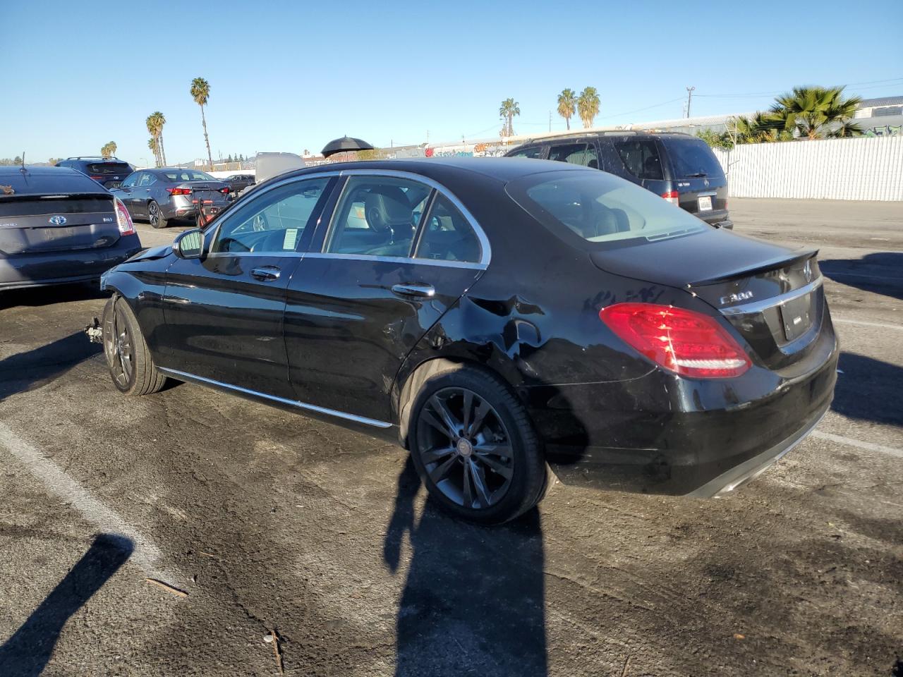 Obraz 2 z 2015 MERCEDES-BENZ C 300 4MATIC 2015 z VIN 55SWF4KB5FU073548