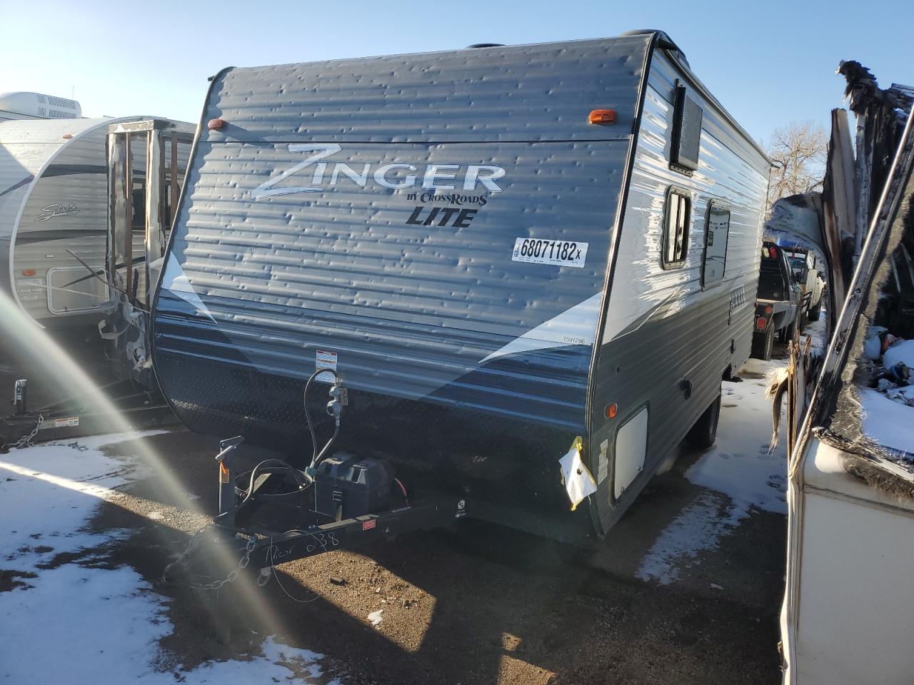 Obraz 2 z 2019 KEYSTONE ZINGER 2019 z VIN 4YDT18R1XKS371238