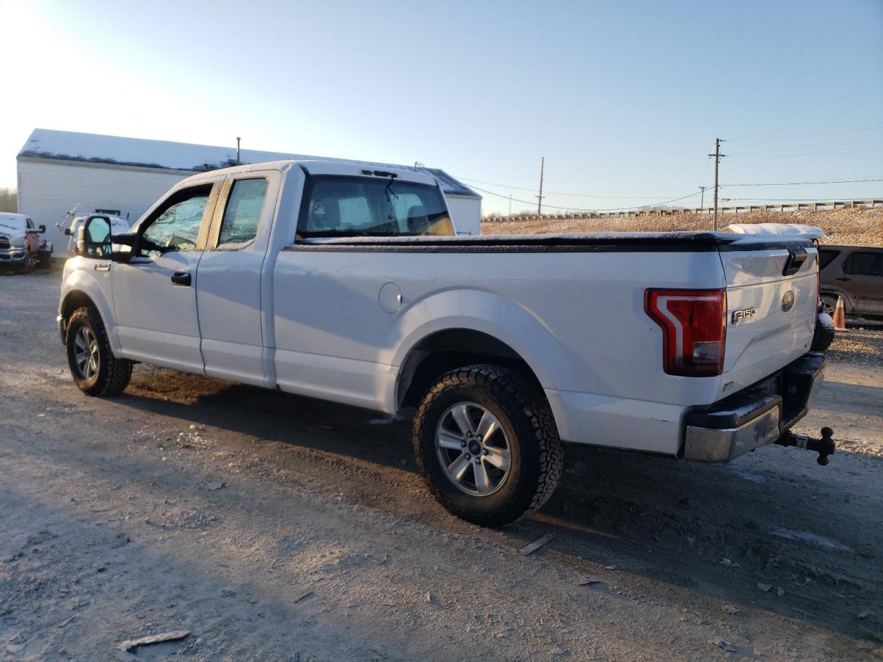 Obraz 2 z 2016 FORD F150 SUPER CAB 2016 z VIN 1FTEX1EF6GKF62620