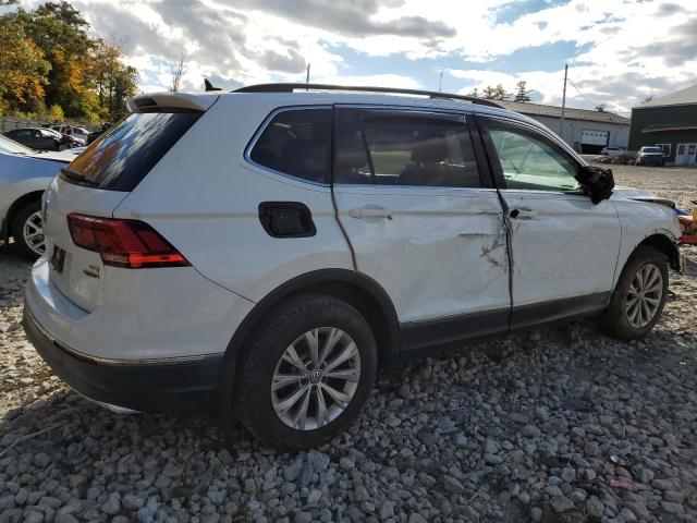 Image 3 of 2018 VOLKSWAGEN TIGUAN SE 2018 with VIN 3VV2B7AX9JM019945