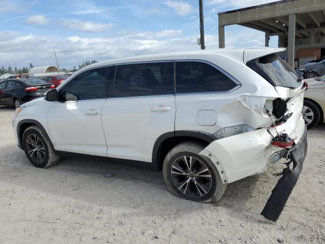 Image 2 of 2019 TOYOTA HIGHLANDER LE 2019 with VIN 5TDZARFH4KS043827