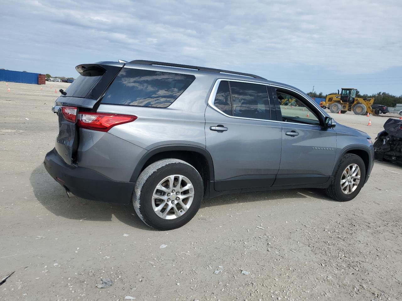 Изображение 3 2019 CHEVROLET TRAVERSE LT 2019 с VIN 1GNEVGKWXKJ203712