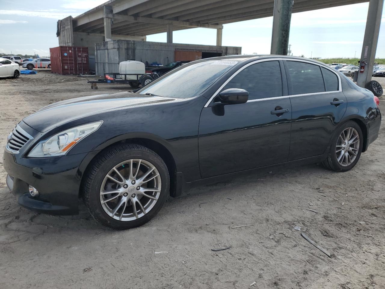 Изображение 2013 INFINITI G37  2013