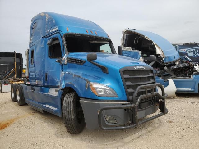 2020 FREIGHTLINER CASCADIA 126  2020 image