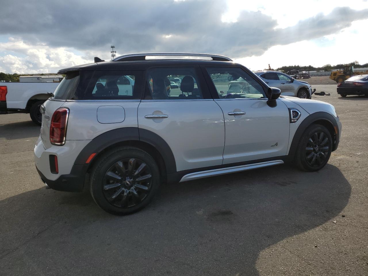 Изображение 3 2023 MINI COOPER S COUNTRYMAN ALL4 2023 с VIN WMZ83BR08P3P52059