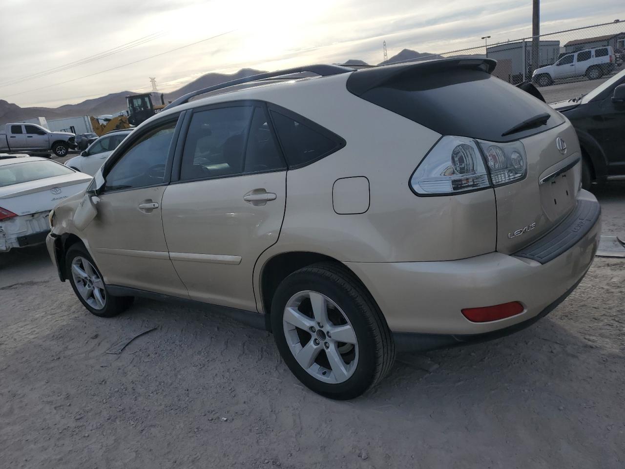 Image 2 of 2005 LEXUS RX 330 2005 with VIN JTJGA31U850047666