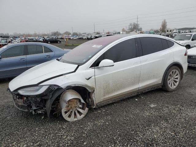Obraz 2020 TESLA MODEL X  2020