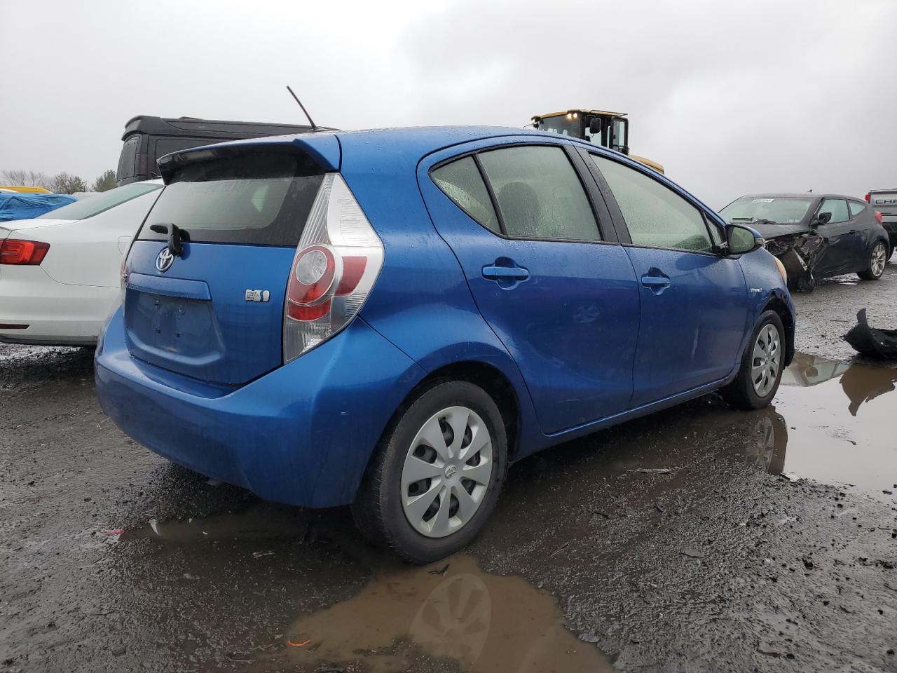 Obraz 3 z 2014 TOYOTA PRIUS C  2014 z VIN JTDKDTB38E1065380