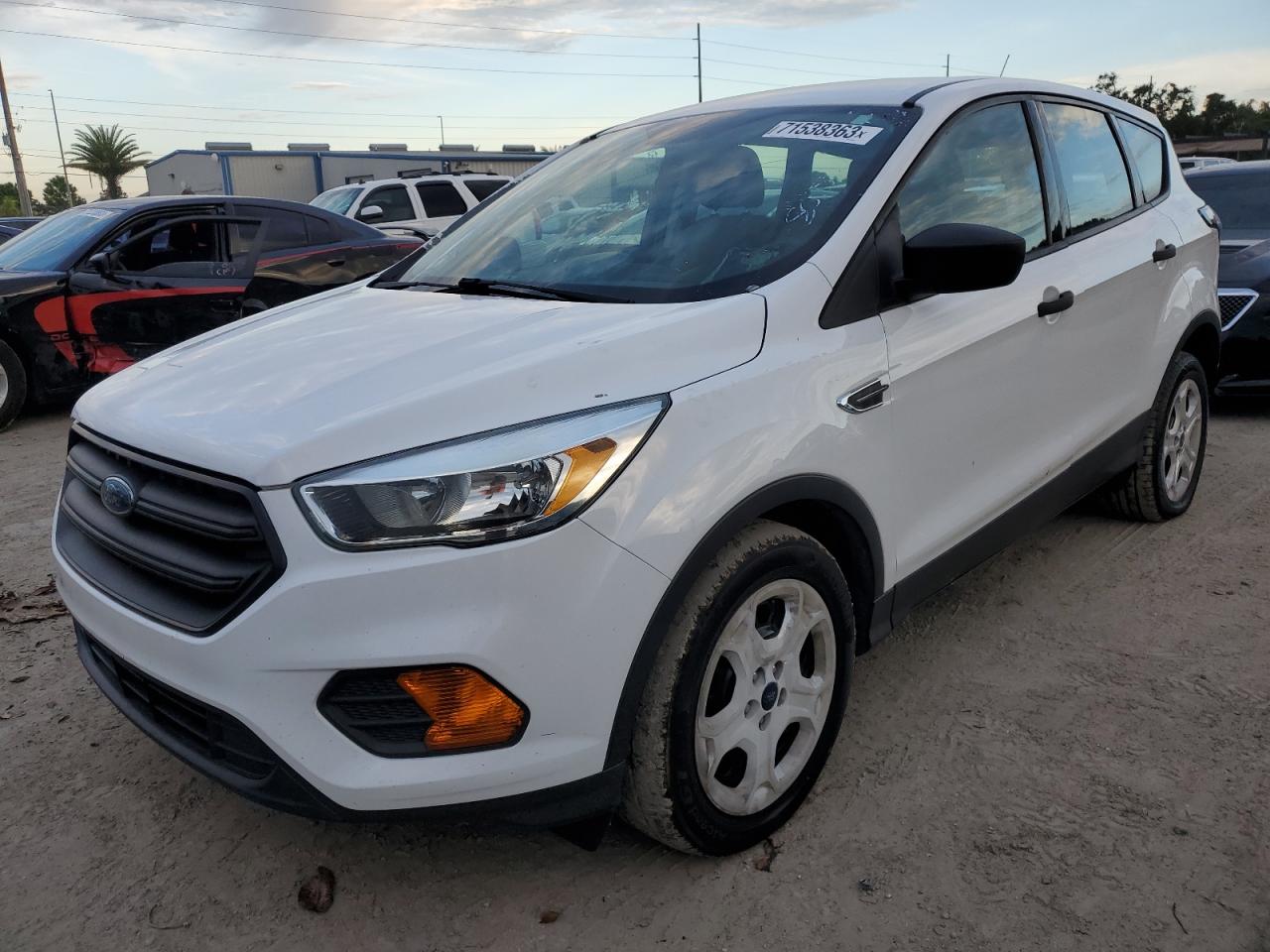 Изображение 2017 FORD ESCAPE S 2017