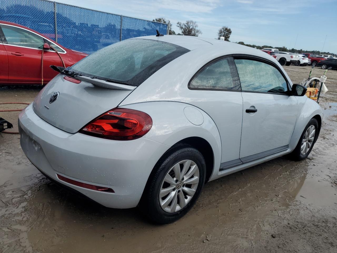 Image 3 of 2017 VOLKSWAGEN BEETLE 1.8T 2017 with VIN 3VWF17AT4HM613057