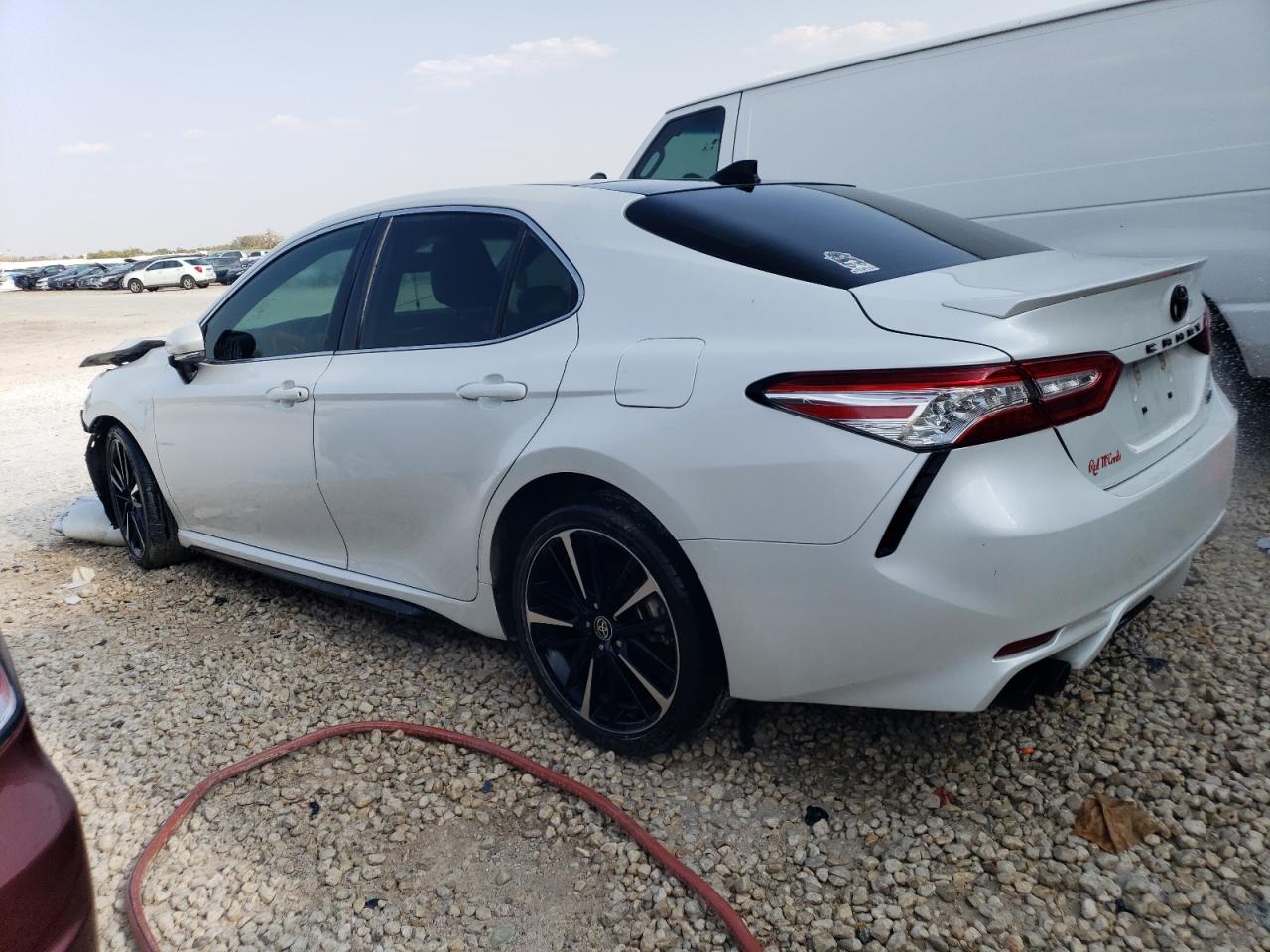 Obraz 2 z 2020 TOYOTA CAMRY XSE 2020 z VIN 4T1K61AK4LU968804