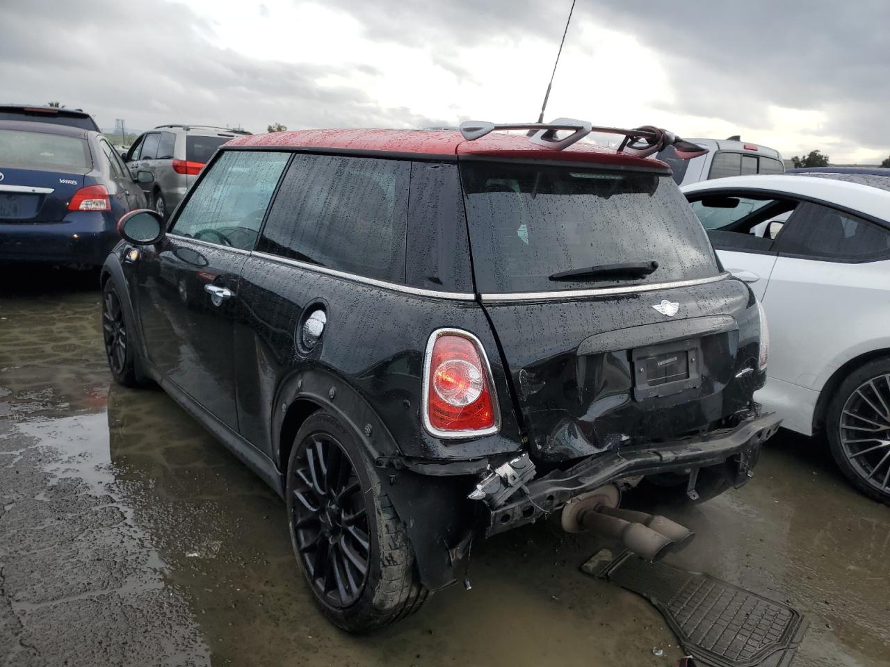 Obraz 2 z 2011 MINI COOPER JOHN COOPER WORKS 2011 z VIN WMWSV9C58BTZ96863
