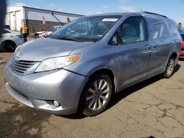 2012 TOYOTA SIENNA XLE 2012 image