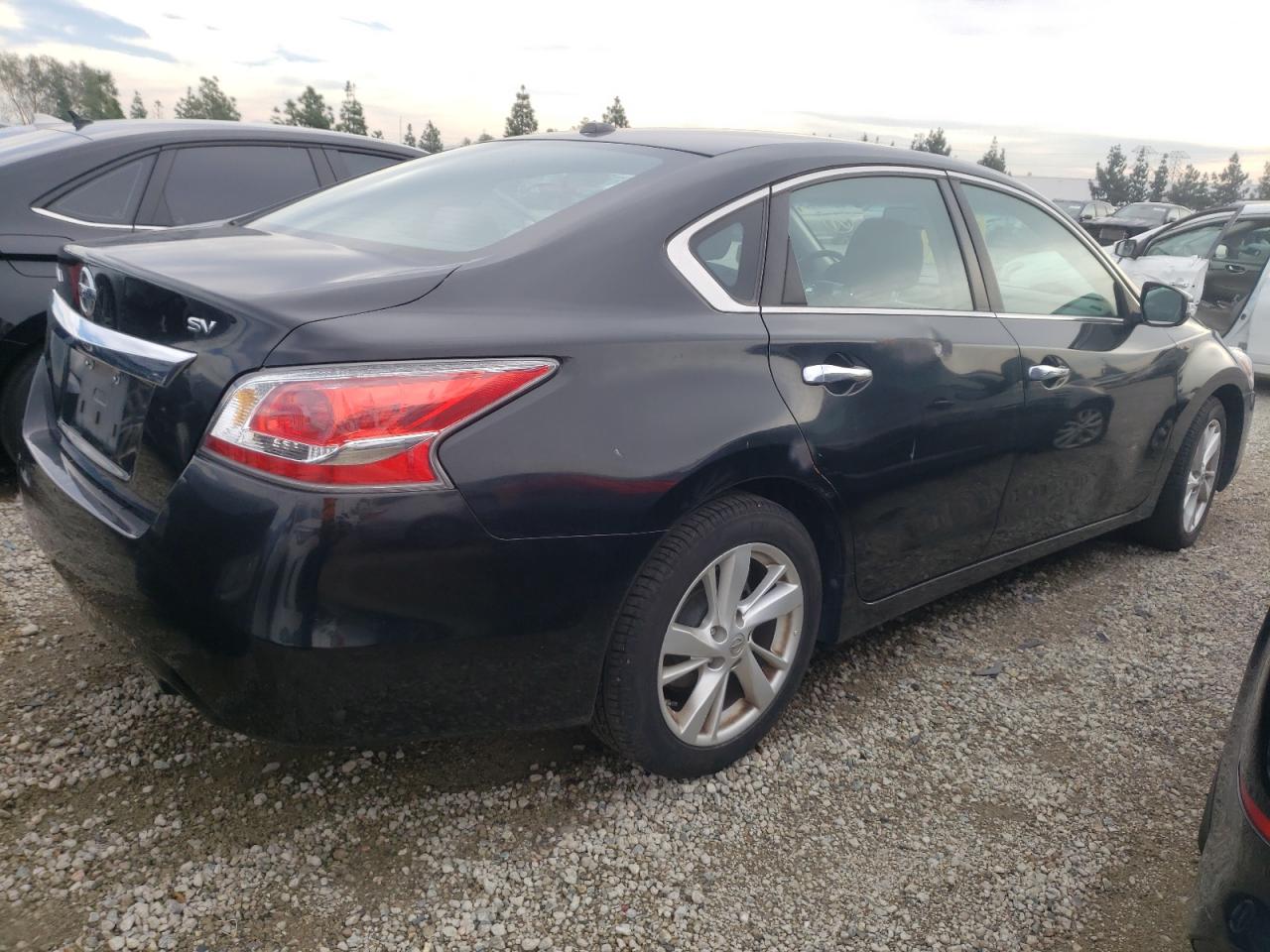 Obraz 3 z 2015 NISSAN ALTIMA 2.5 2015 z VIN 1N4AL3AP2FC265802