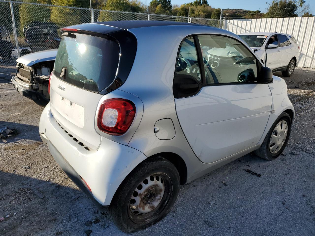 Obraz 3 z Smart Fortwo 2016 z VIN WMEFJ5DA0GK142484