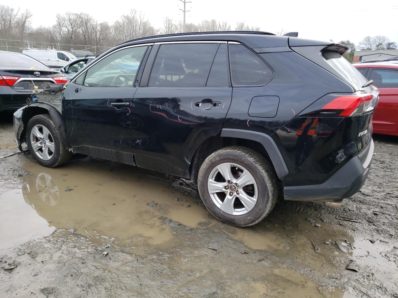 Image 2 of 2019 TOYOTA RAV4 XLE 2019 with VIN JTMW1RFV2KD002682