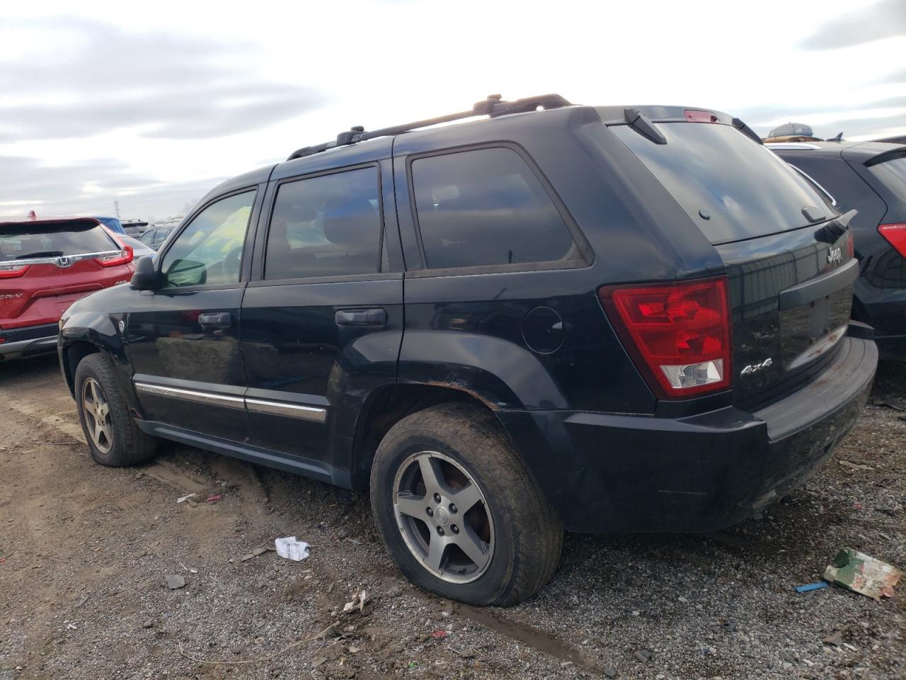 Obraz 2 z 2005 JEEP GRAND CHEROKEE LAREDO 2005 z VIN 1J4HR48N85C699409