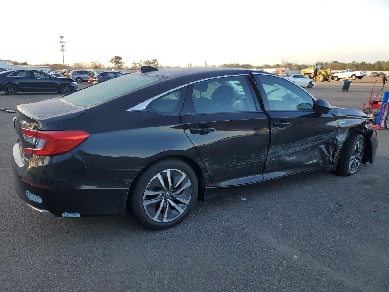 Image 3 of 2019 HONDA ACCORD HYBRID 2019 with VIN 1HGCV3F12KA003173
