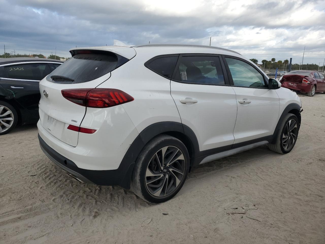 Изображение 3 2019 HYUNDAI TUCSON LIMITED 2019 с VIN KM8J3CALXKU879424