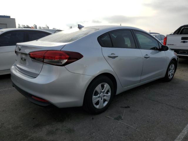 Obraz 3 z 2017 KIA FORTE LX 2017 z VIN 3KPFK4A77HE143621