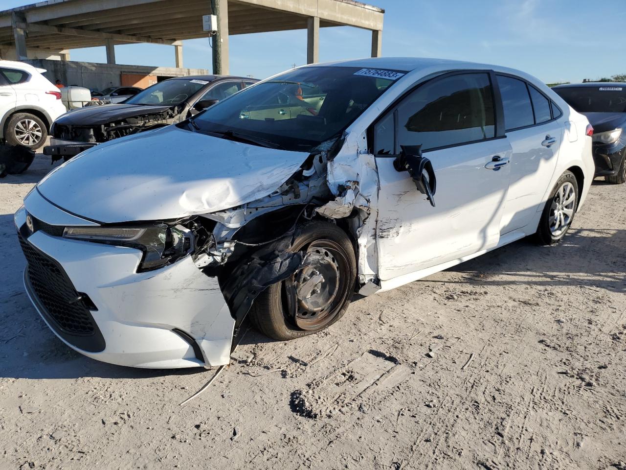 Изображение 1 2021 TOYOTA COROLLA LE 2021 с VIN JTDEPMAE1MJ128928