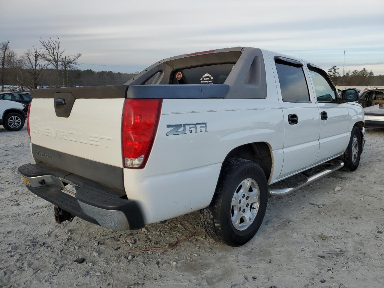 Image 3 of 2003 CHEVROLET AVALANCHE C1500 2003 with VIN 3GNEC13T13G330536