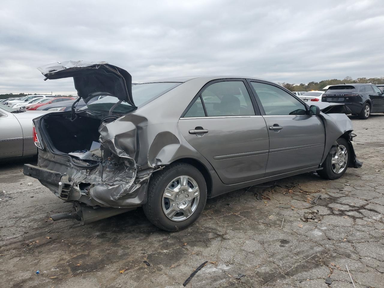 Изображение 3 2005 TOYOTA CAMRY LE 2005 с VIN 4T1BE32K65U618400