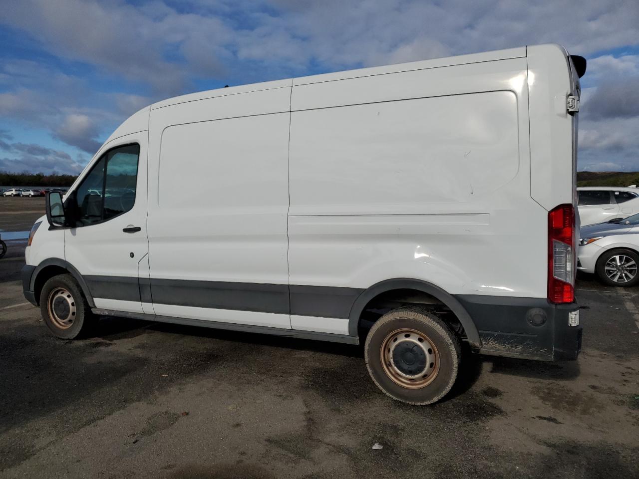 Изображение 2 2021 FORD TRANSIT T-250 2021 с VIN 1FTBR1C89MKA11045