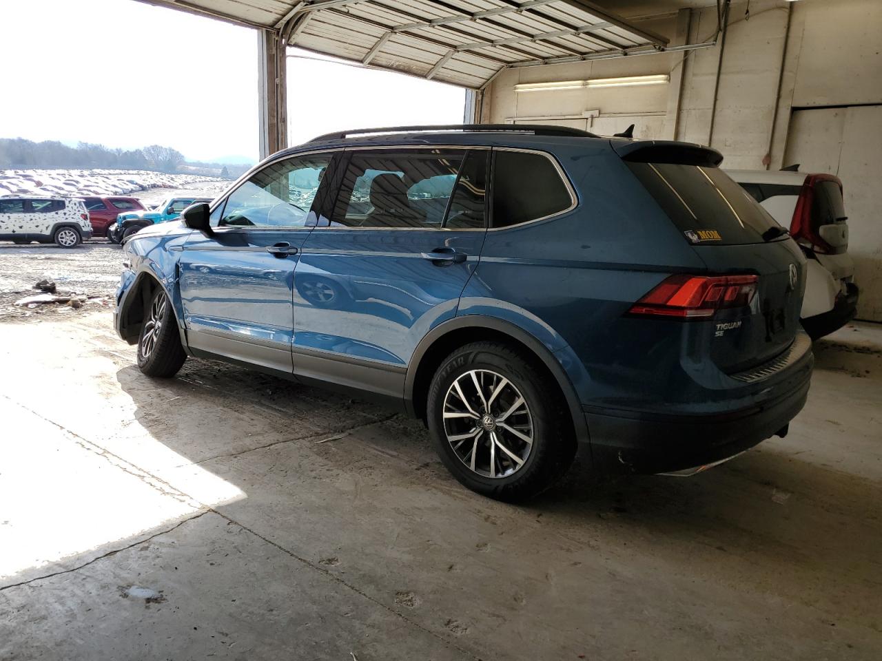Obraz 2 z 2019 VOLKSWAGEN TIGUAN SE 2019 z VIN 3VV2B7AX3KM188053