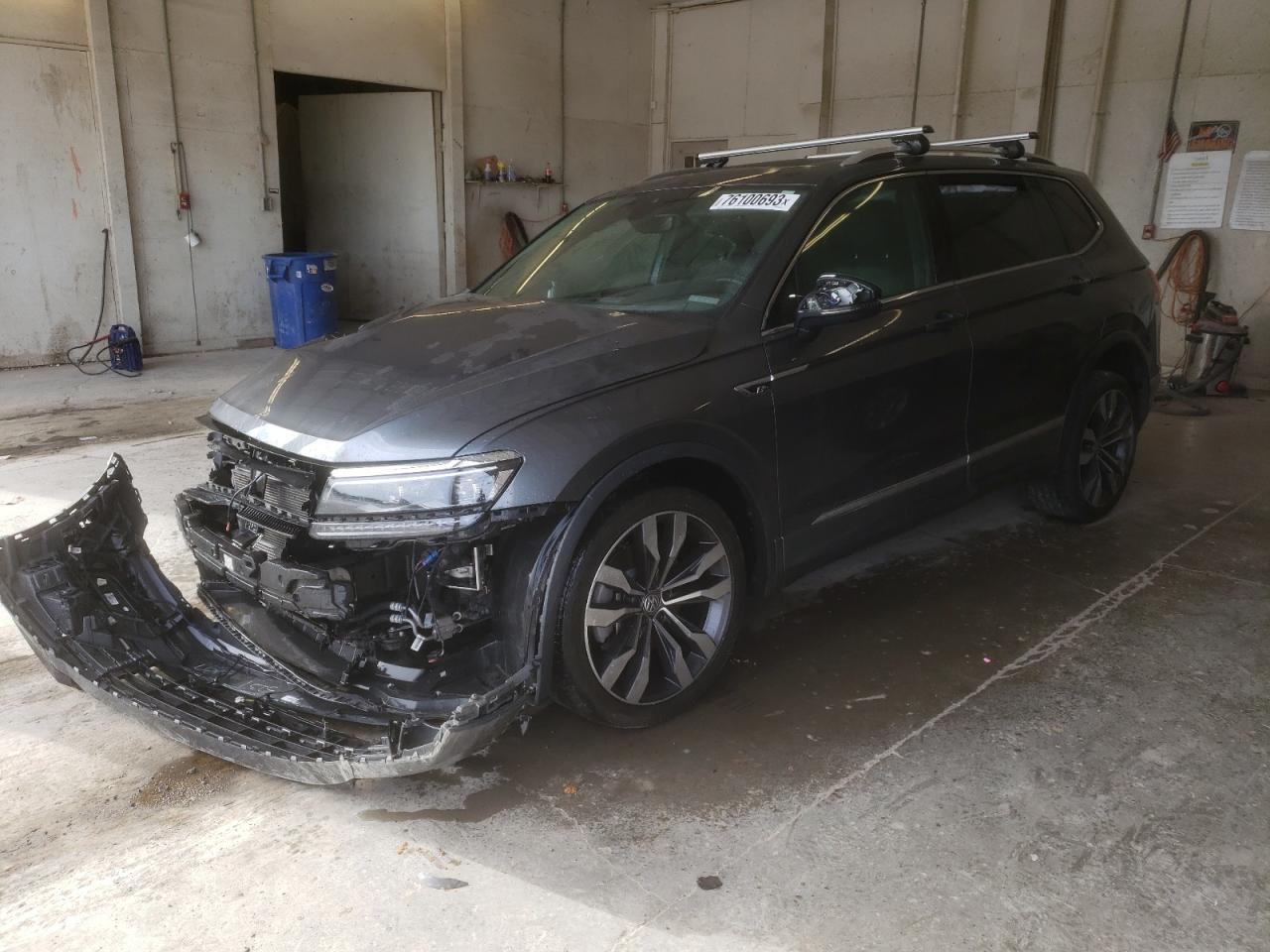Изображение 1 2020 VOLKSWAGEN TIGUAN SEL PREMIUM R-LINE 2020 с VIN 3VV4B7AX1LM062929