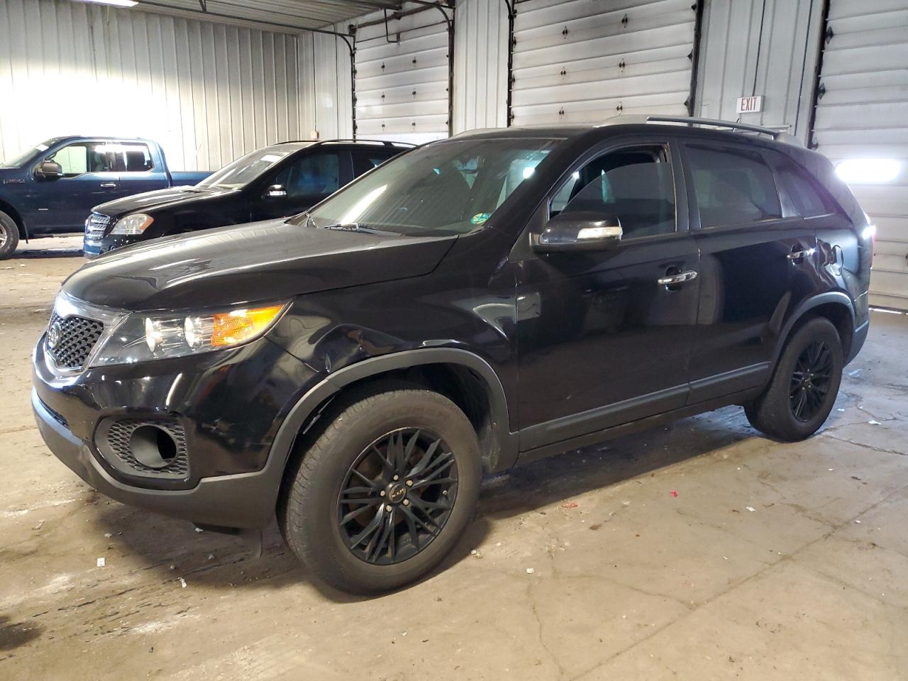 Изображение 1 2011 KIA SORENTO BASE 2011 с VIN 5XYKT4A17BG186664