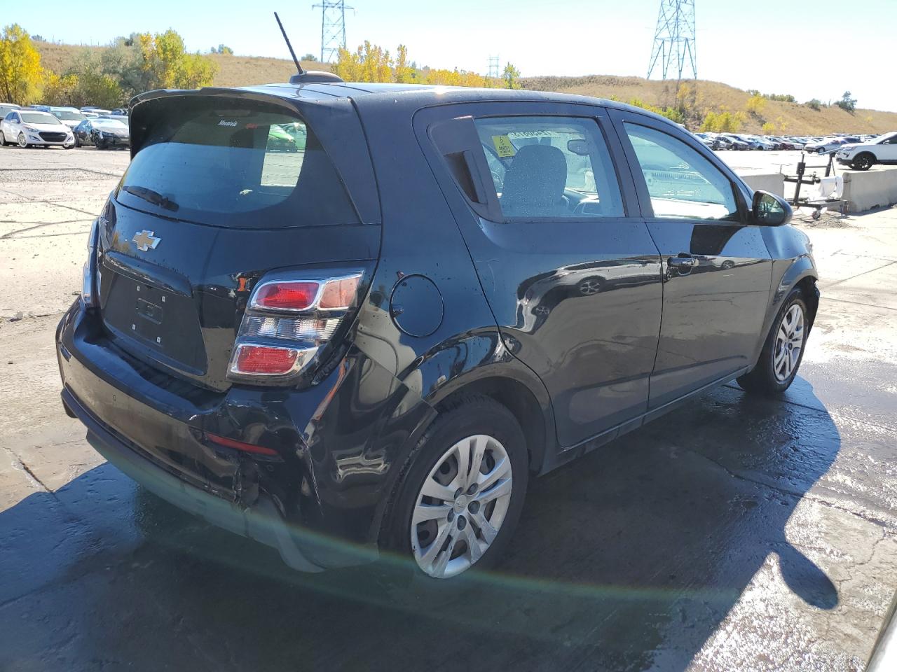 Изображение 3 Chevrolet Sonic 2020 с VIN 1G1JG6SB0L4130061
