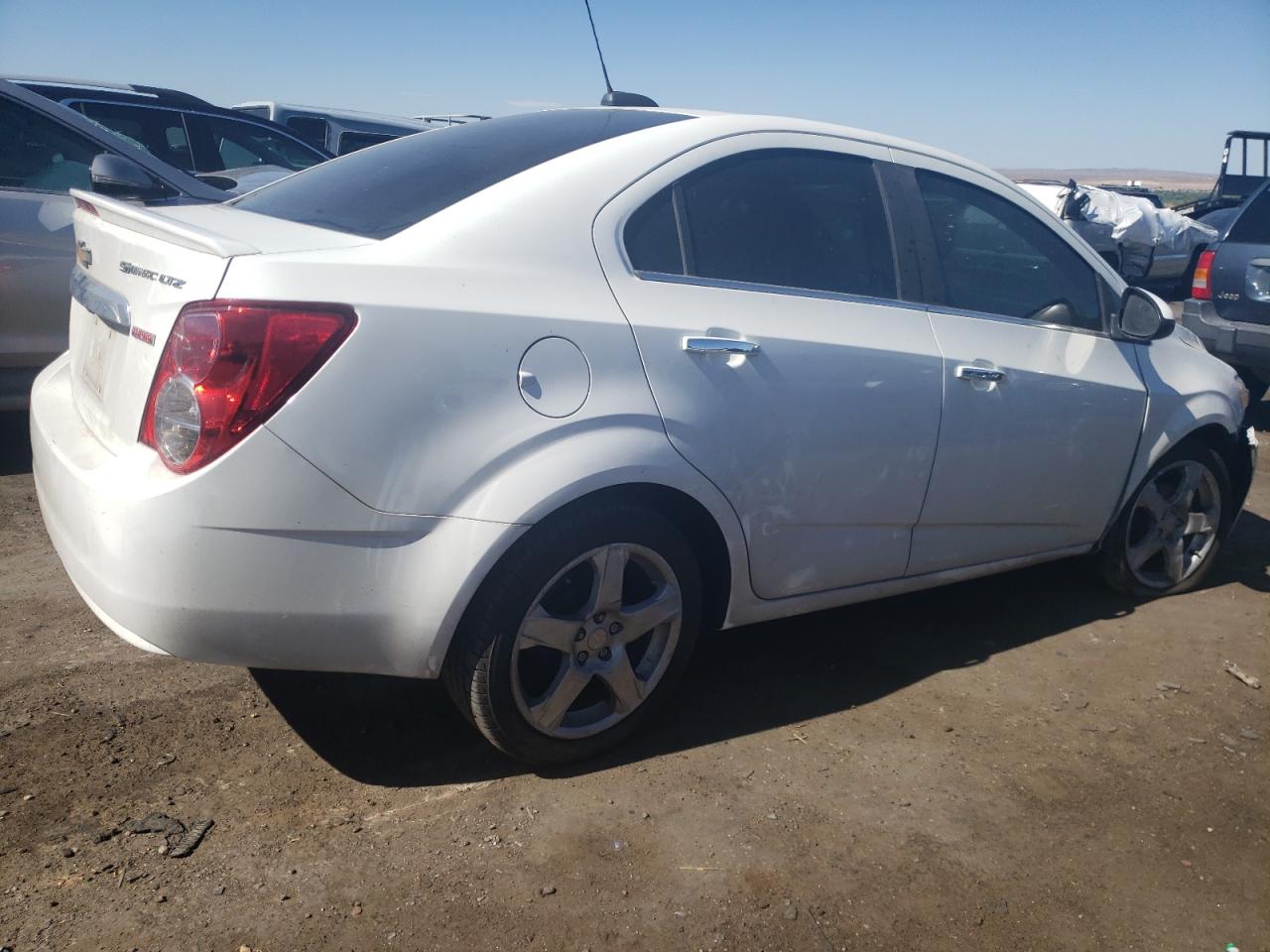 Изображение 3 2016 CHEVROLET SONIC LTZ 2016 с VIN 1G1JE5SB3G4136586
