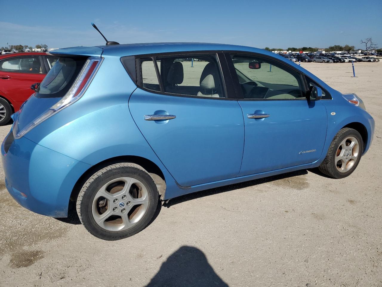 Obraz 3 z 2011 NISSAN LEAF SV 2011 z VIN JN1AZ0CP0BT009398
