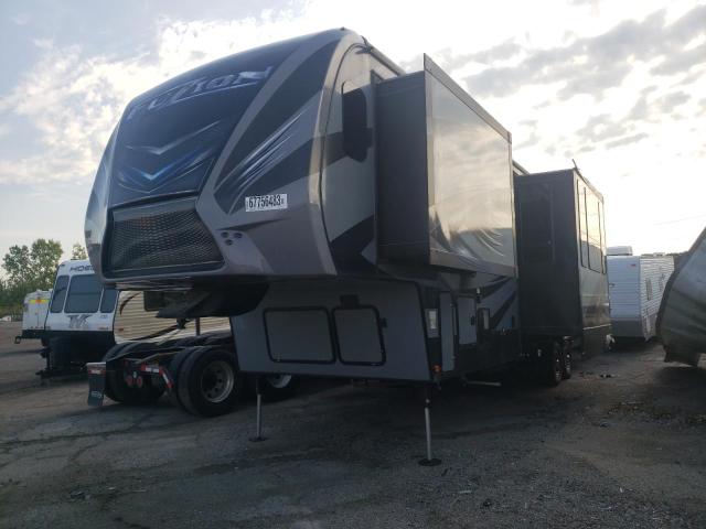 Изображение 2 2016 KEYSTONE FUZION 2016 с VIN 4YDF34528GF810161