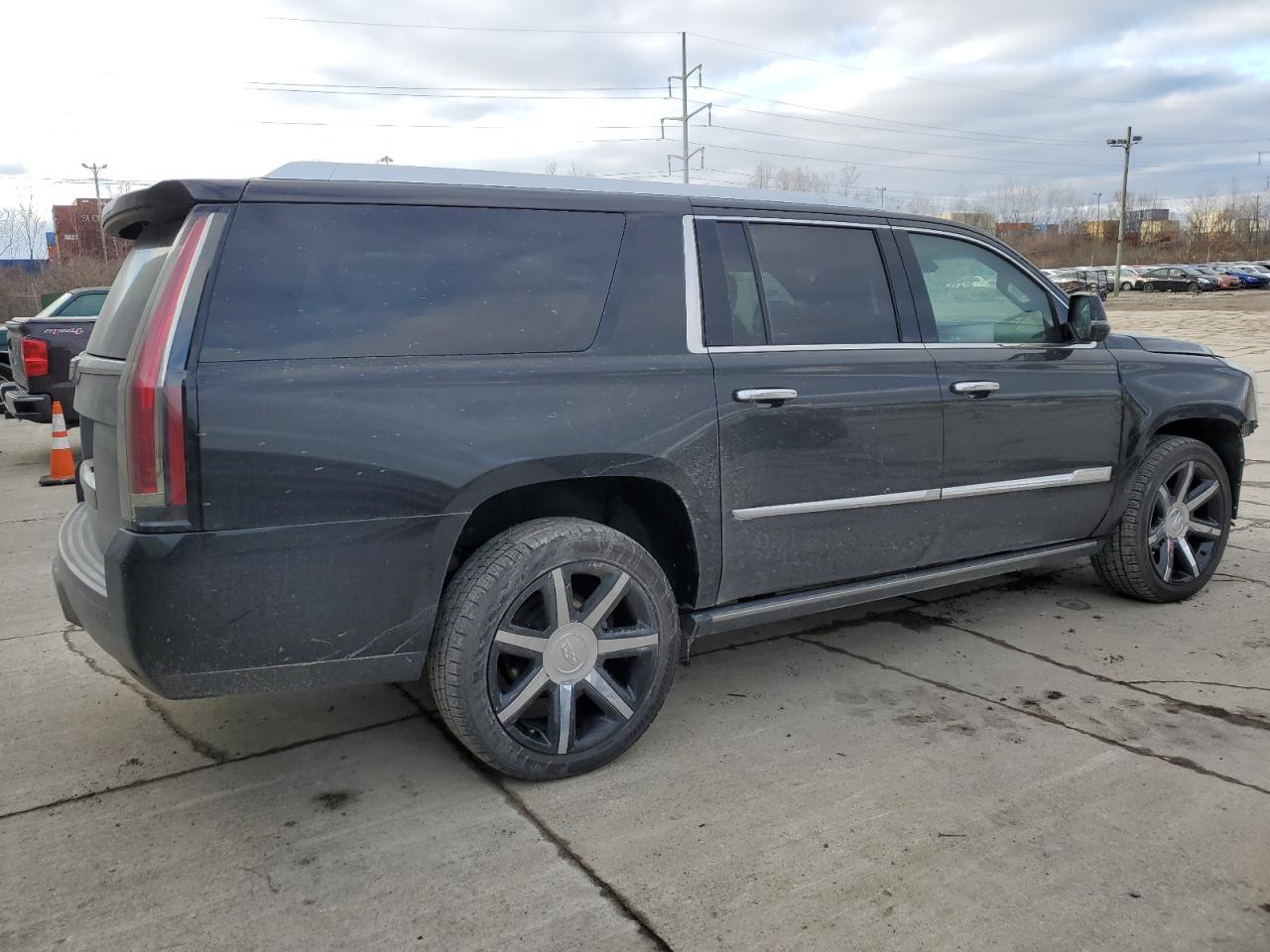Image 3 of 2016 CADILLAC ESCALADE ESV PREMIUM 2016 with VIN 1GYS4JKJ9GR121490