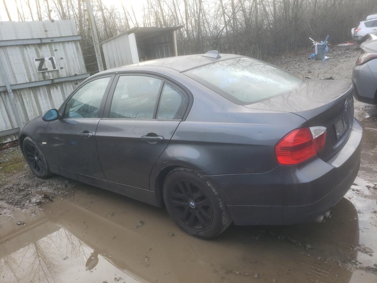 Image 2 of 2007 BMW 328 I 2007 with VIN WBAVA33567KX73661