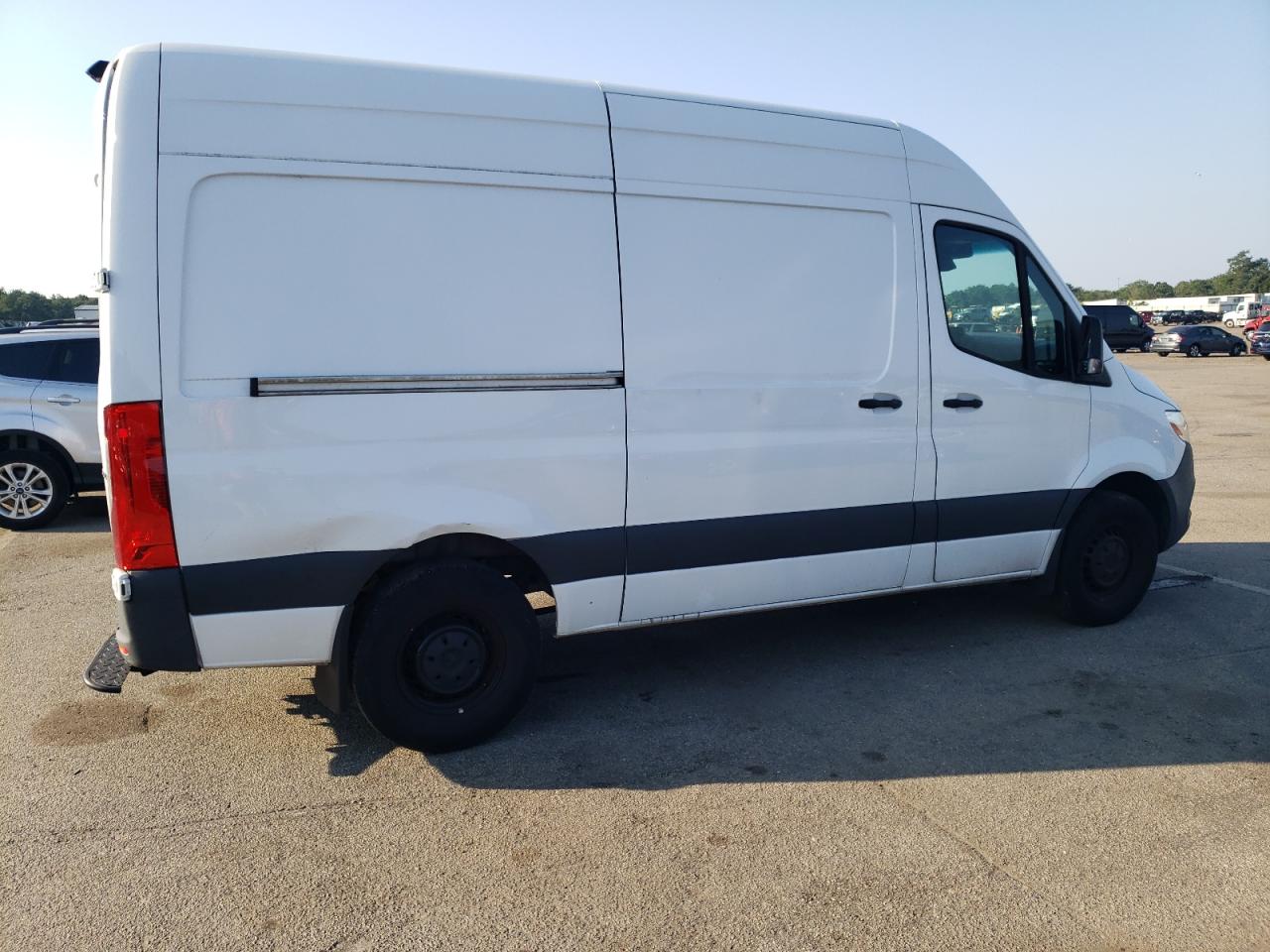 Изображение 3 2021 MERCEDES-BENZ SPRINTER 2500 2021 с VIN W1W4DBHY6MT048476