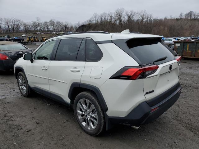 Obraz 2 z 2021 TOYOTA RAV4 XLE PREMIUM 2021 z VIN JTMA1RFV4MD080412