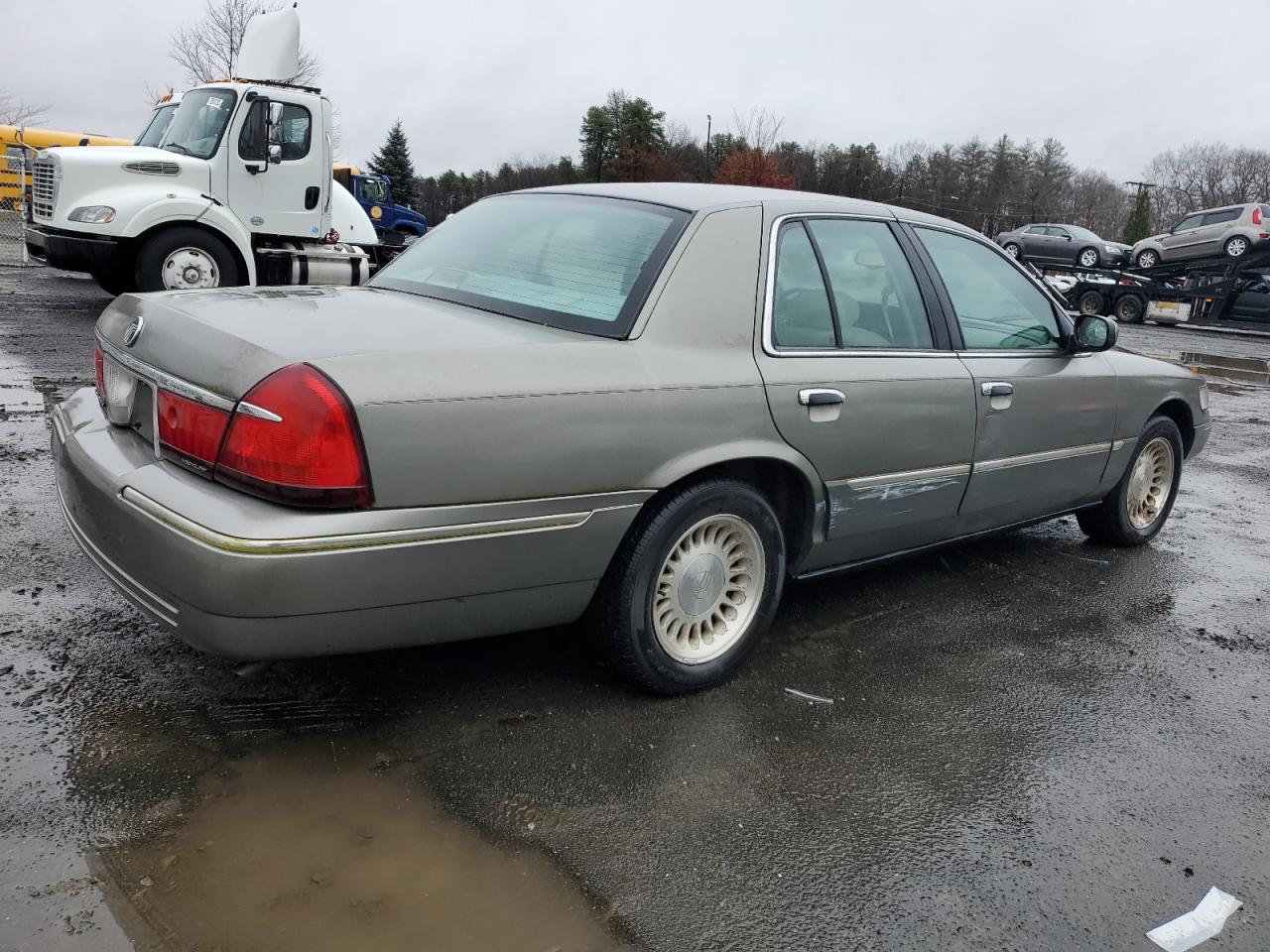 Image 3 of 2001 MERCURY GRAND MARQUIS LS 2001 with VIN 2MEFM75W41X684136