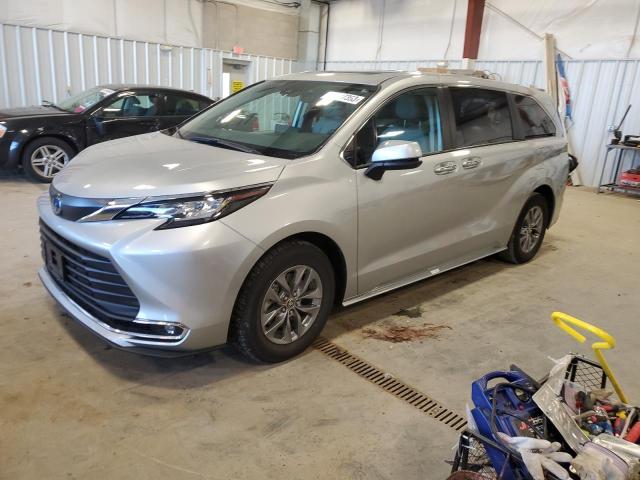 Obraz 1 z 2022 TOYOTA SIENNA XLE 2022 z VIN 5TDYRKEC8NS083771