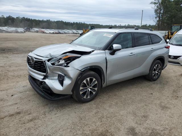 Image 1 of 2020 TOYOTA HIGHLANDER XLE 2020 with VIN 5TDGZRAH2LS512289