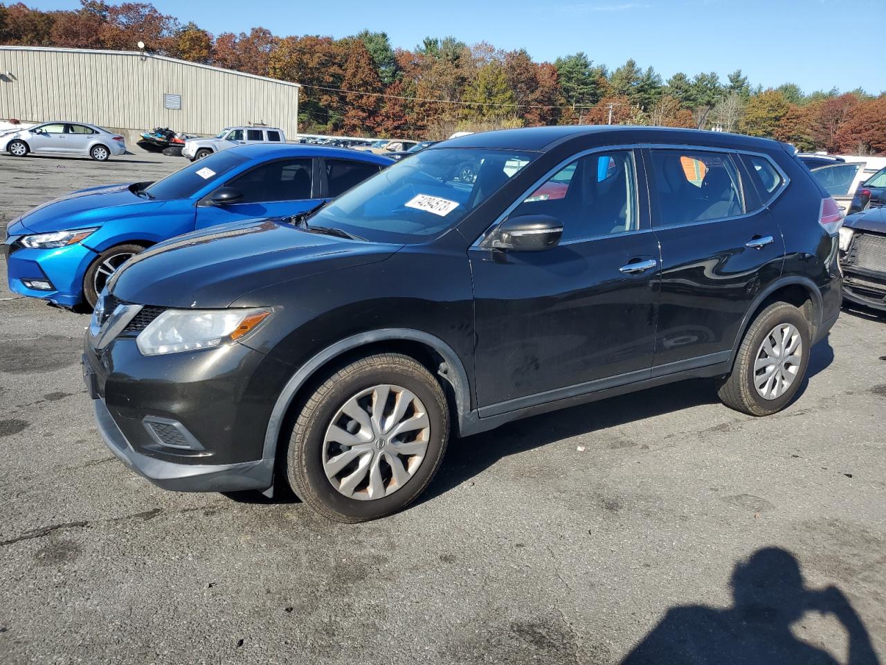 Изображение 1 Nissan Rogue S 2015 с VIN KNMAT2MVXFP535415